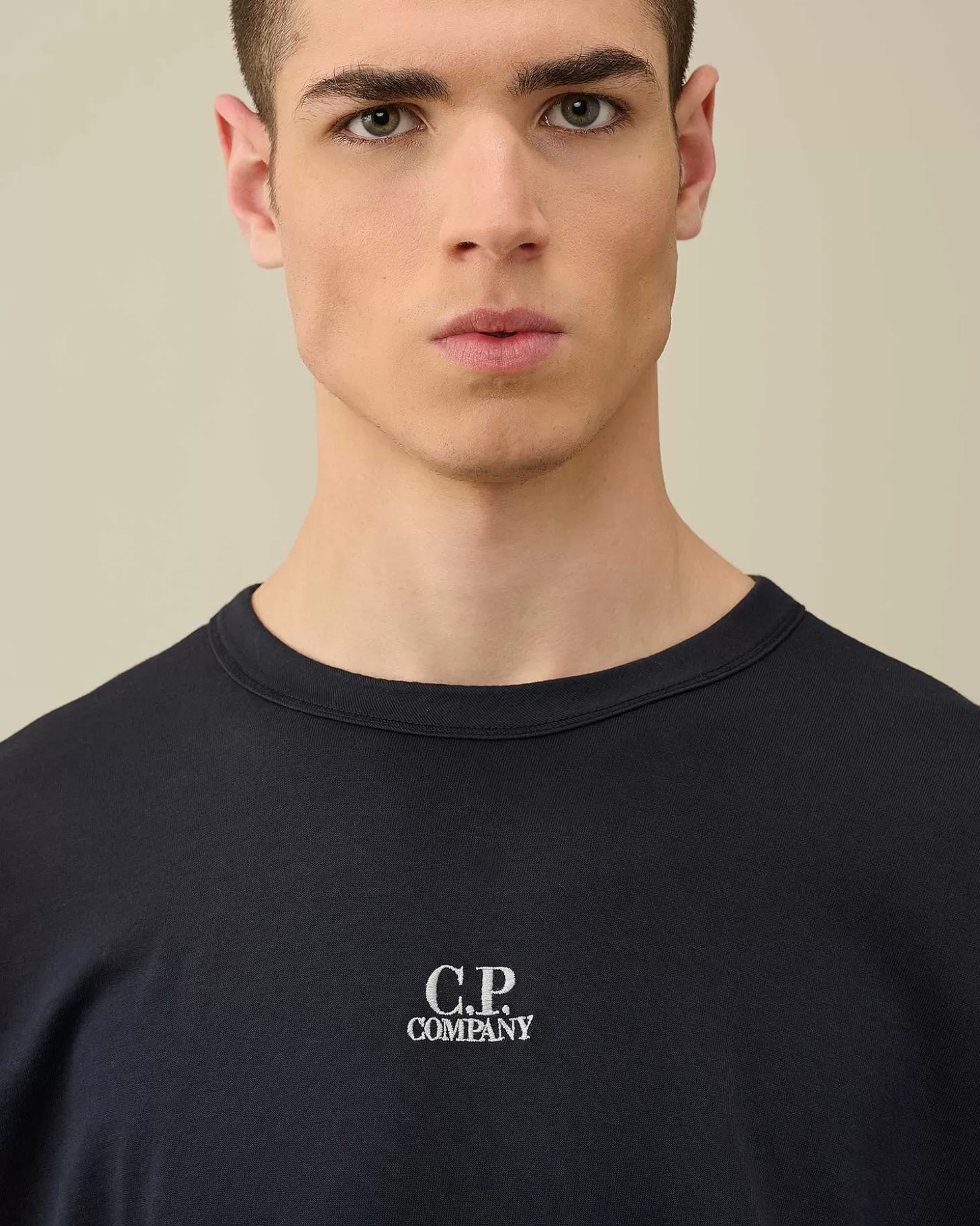 201_jersey_boxy_long_sleeved_tshirt_4.webp Homme C.P. Company T-Shirts Et Polos^20/1 Jersey Boxy Long Sleeved T-Shirt