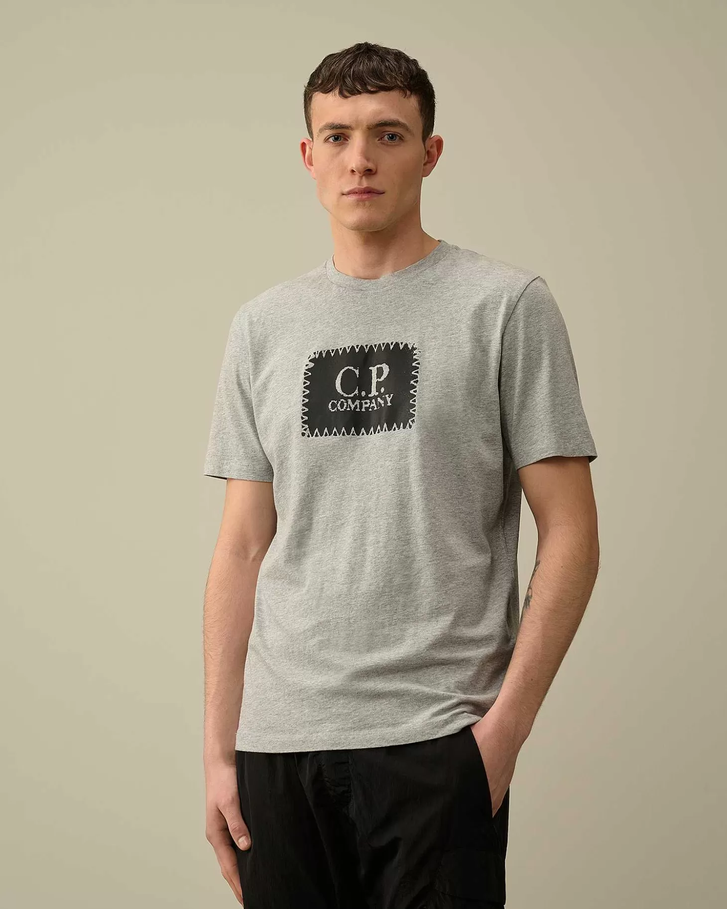 301_jersey_label_style_logo_tshirt_2-4.webp Homme C.P. Company T-Shirts Et Polos^30/1 Jersey Label Style Logo T-Shirt