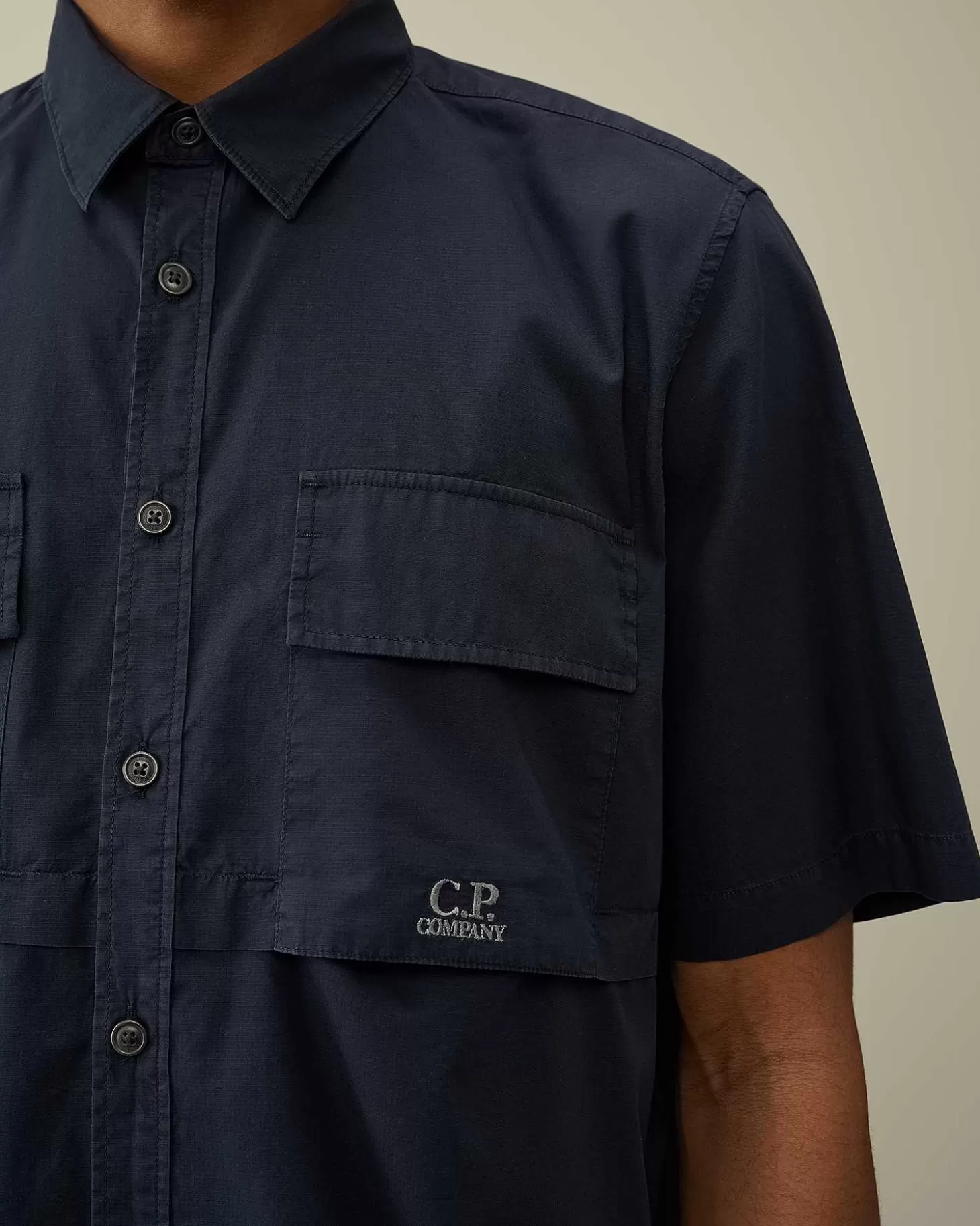 cotton_ripstop_short_sleeved_shirt_4-1.webp Homme C.P. Company Chemises^Cotton Rip-Stop Short Sleeved Shirt