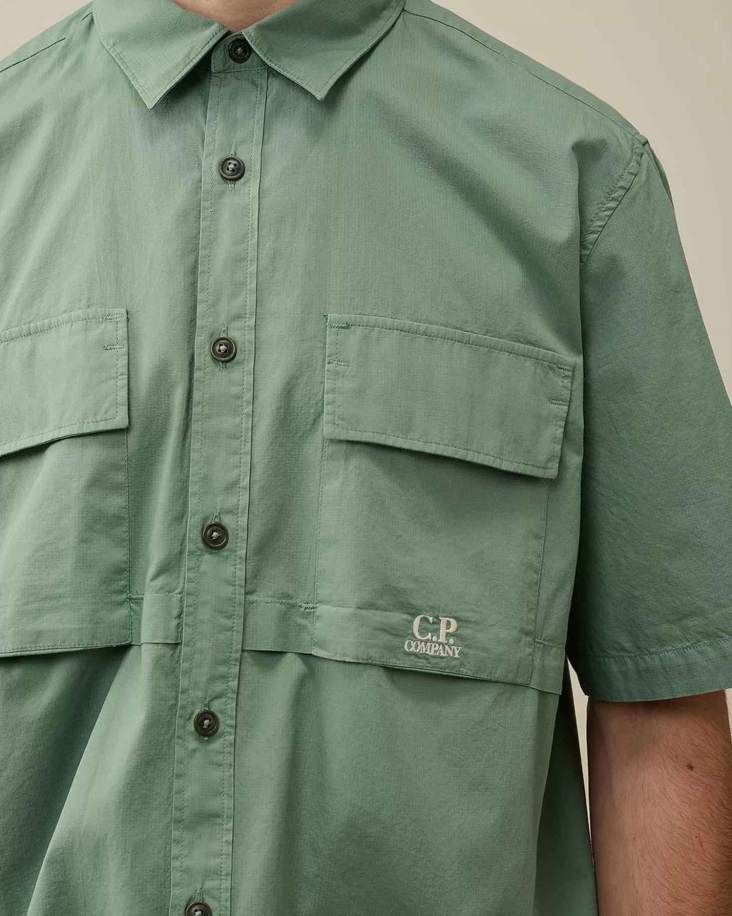 cotton_ripstop_short_sleeved_shirt_4.webp Homme C.P. Company Chemises^Cotton Rip-Stop Short Sleeved Shirt
