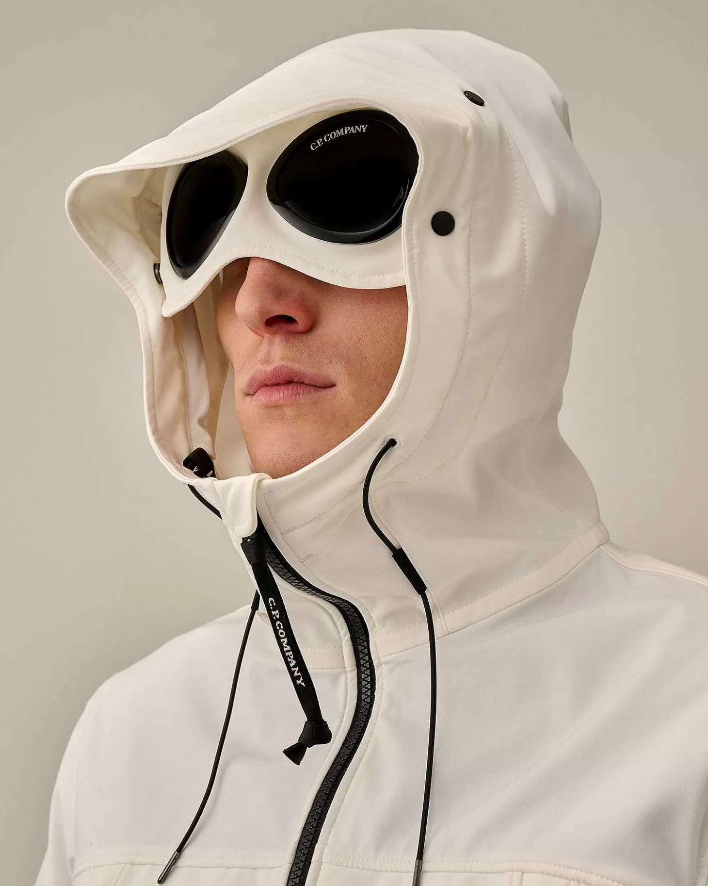 cp_shellr_goggle_jacket_4-5.webp Homme C.P. Company Vestes Et Manteaux^C.P. Shell-R Goggle Jacket