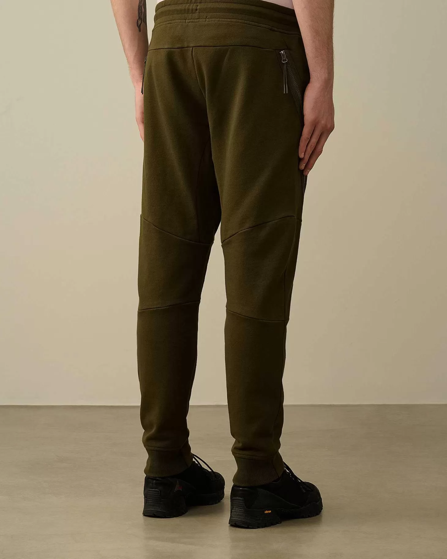 diagonal_raised_fleece_sweatpants_3-1.webp Homme C.P. Company Survêtements Et Shorts^Diagonal Raised Fleece Sweatpants