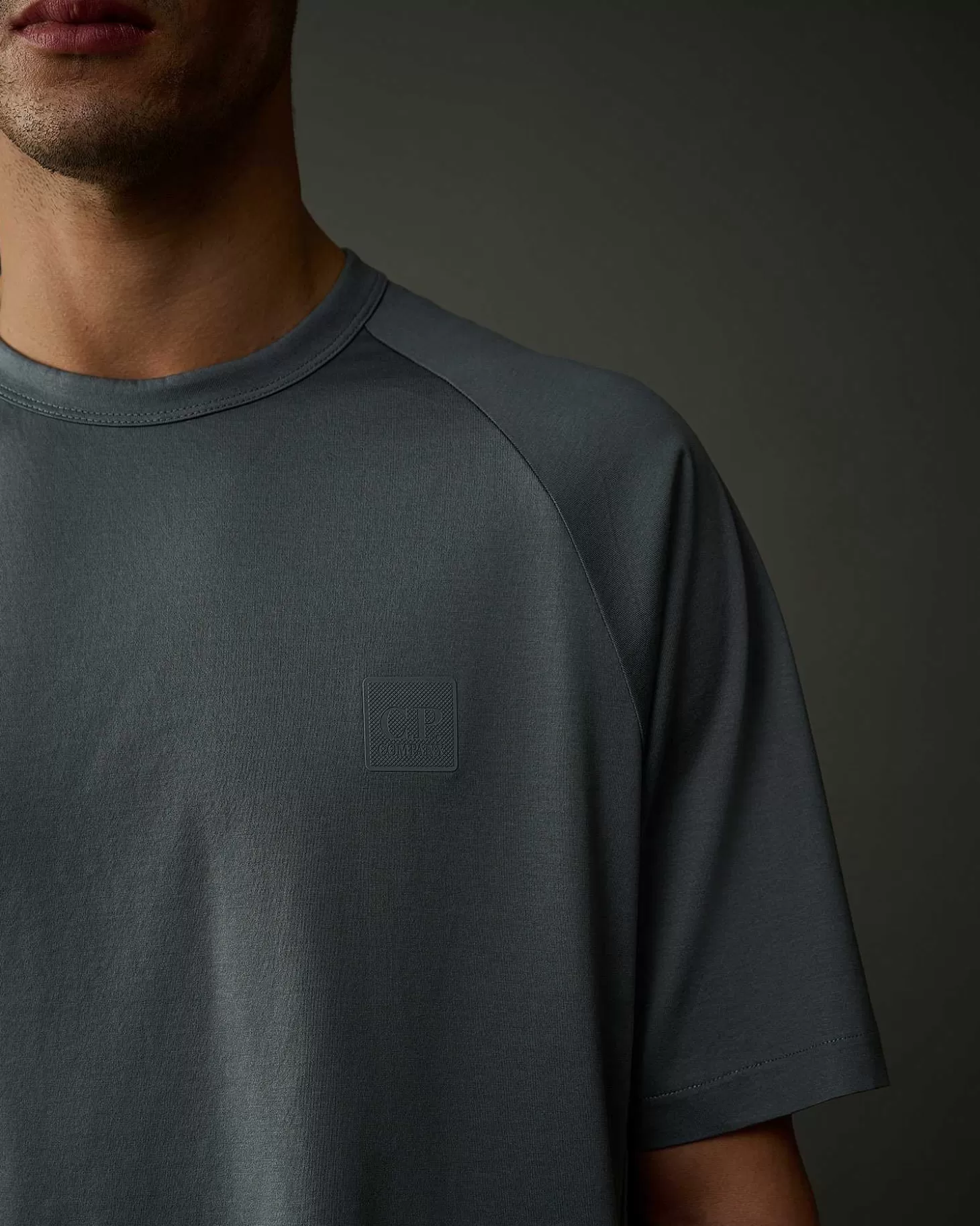 metropolis_series_mercerized_jersey_logo_tshirt_4.webp Homme C.P. Company Metropolis Series^Metropolis Series Mercerized Jersey Logo T-Shirt