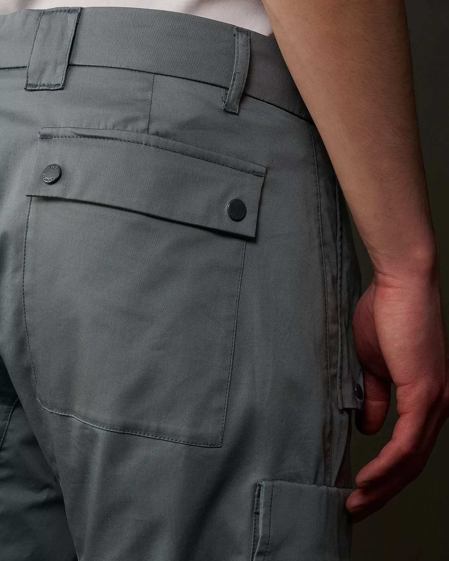 metropolis_series_stretch_sateen_ergonomic_cargo_pants_5.webp Homme C.P. Company Metropolis Series^Metropolis Series Stretch Sateen Ergonomic Cargo Pants