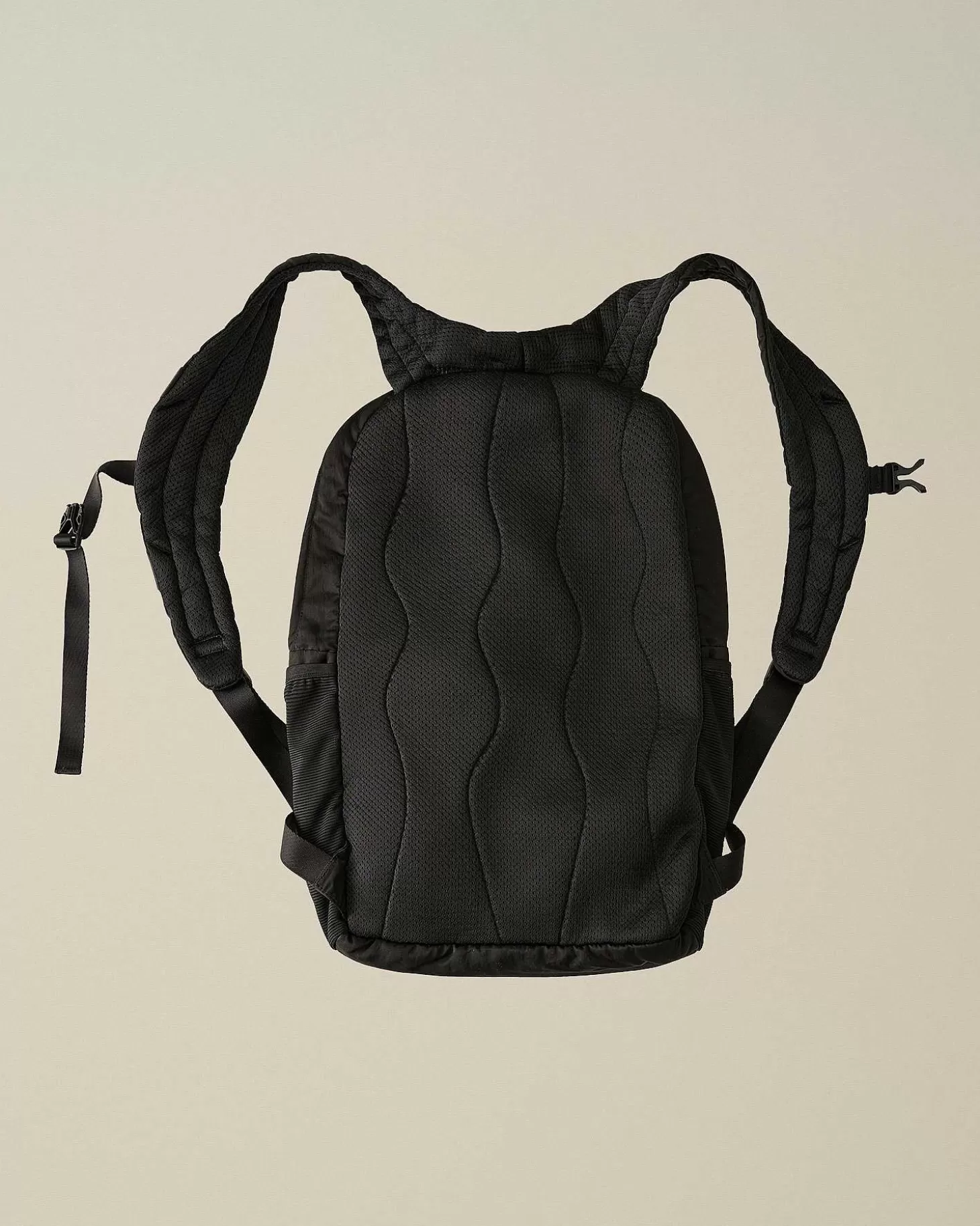 nylon_b_backpack_4-3.webp Homme C.P. Company Sacs À Dos Et Sacs Banane^Nylon B Backpack