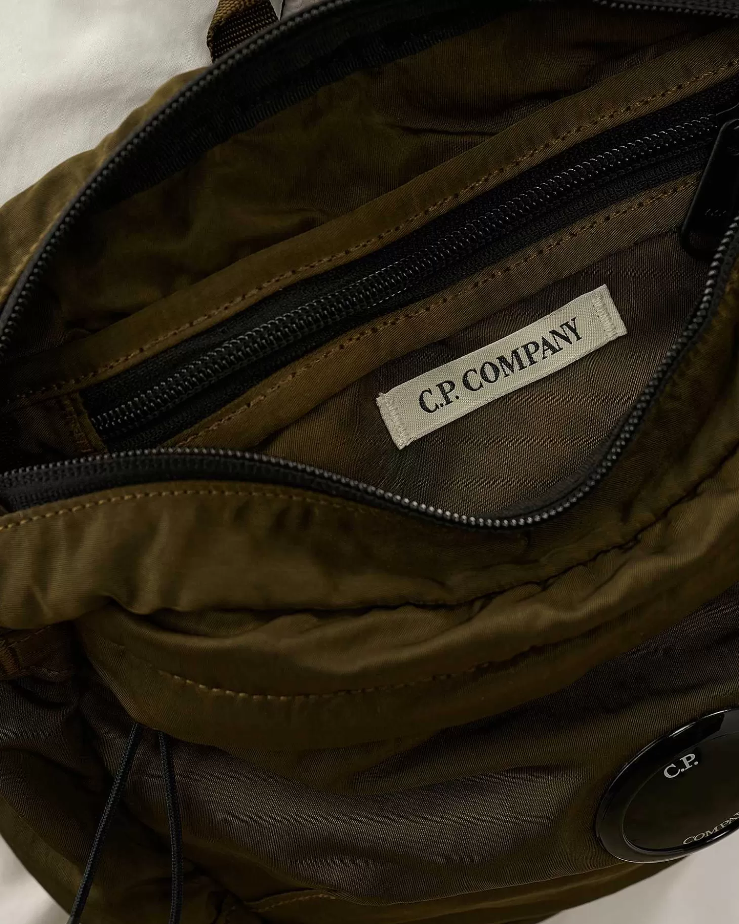 nylon_b_crossbody_pack_4-5.webp Homme C.P. Company Sacs À Dos Et Sacs Banane^Nylon B Crossbody Pack