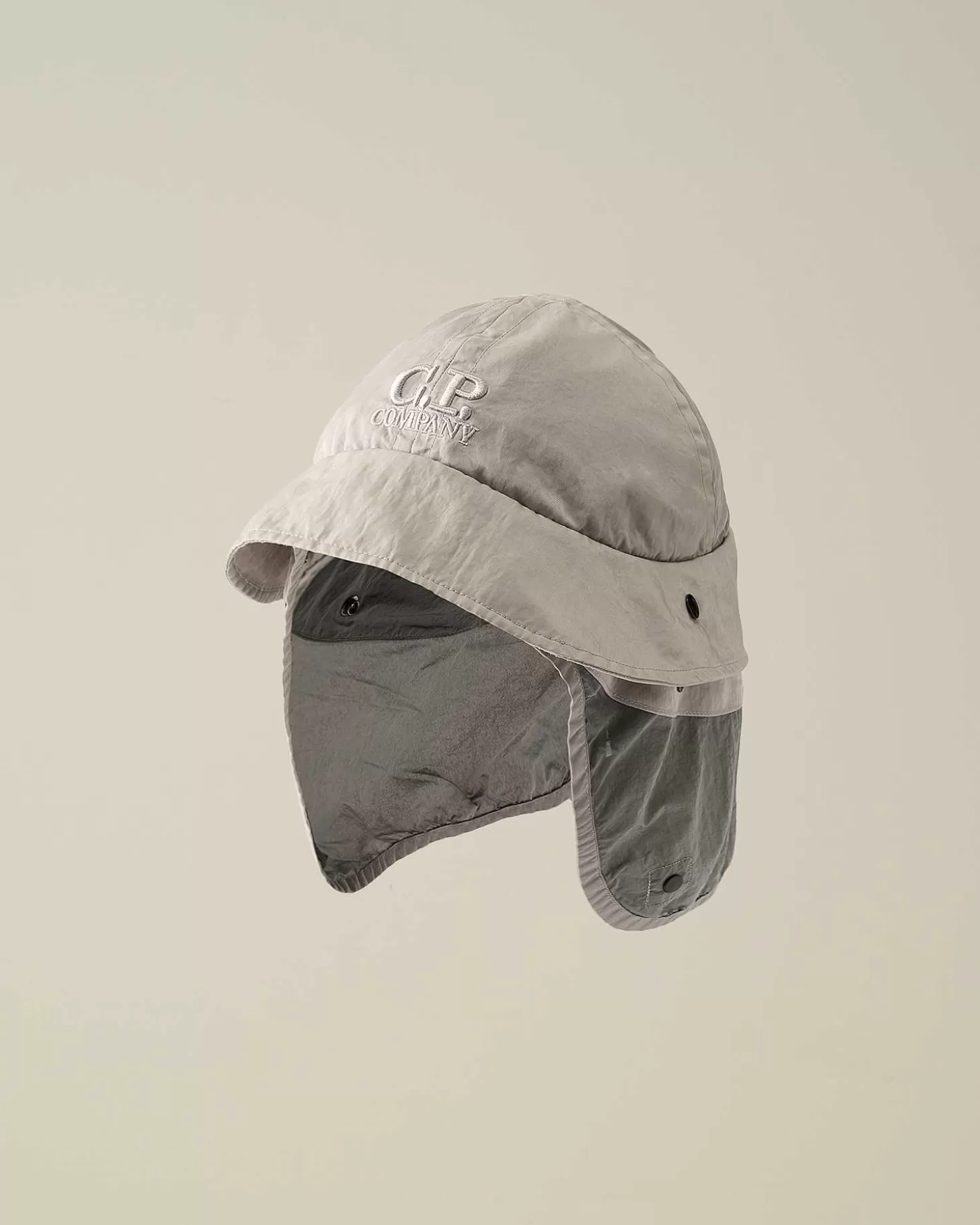 nylon_b_neck_flap_bucket_hat_1-1.webp Homme C.P. Company Chapeaux^Nylon B Neck Flap Bucket Hat