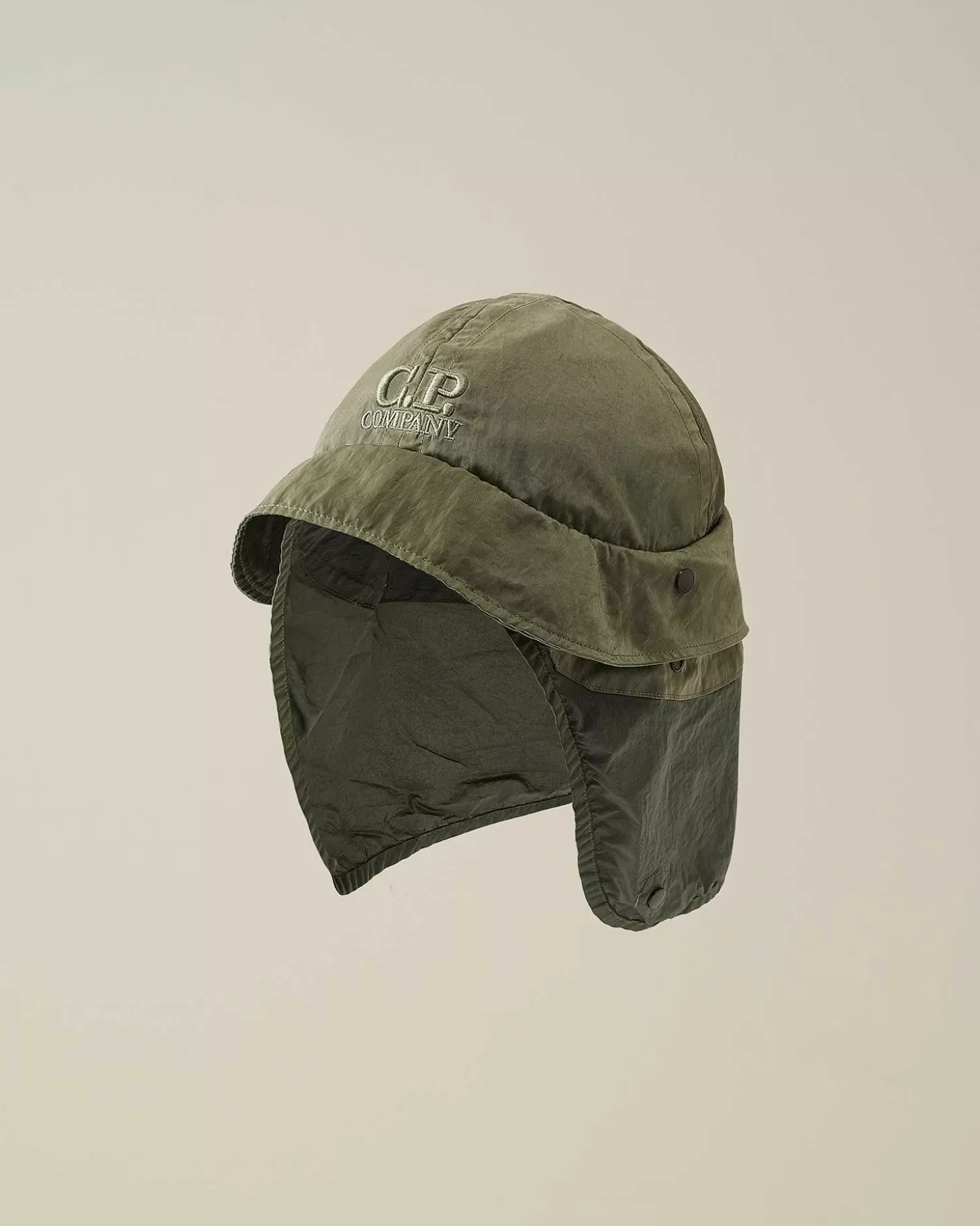 nylon_b_neck_flap_bucket_hat_1-2.webp Homme C.P. Company Chapeaux^Nylon B Neck Flap Bucket Hat