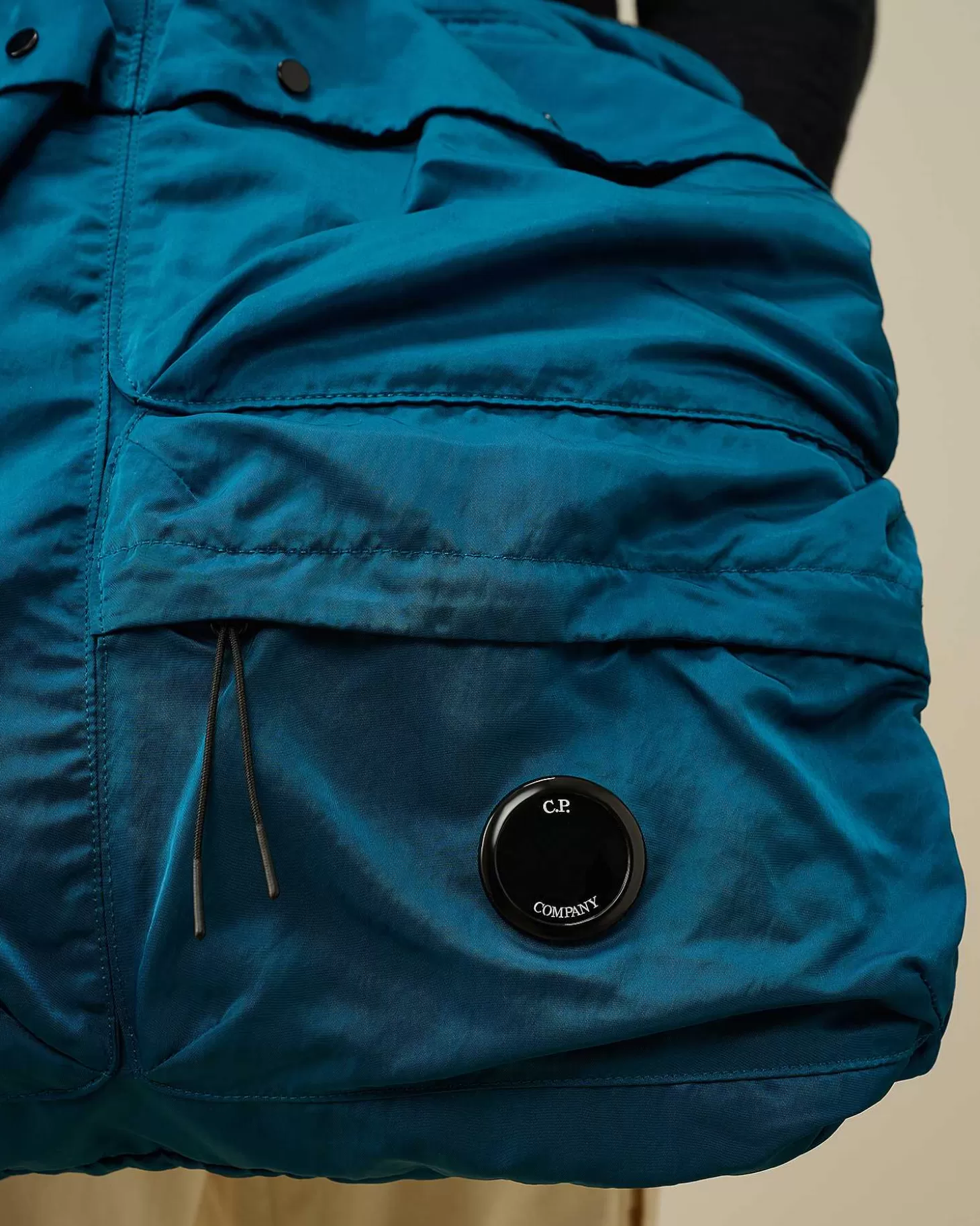 nylon_b_tote_bag_4.webp Homme C.P. Company Sacs À Dos Et Sacs Banane^Nylon B Tote Bag