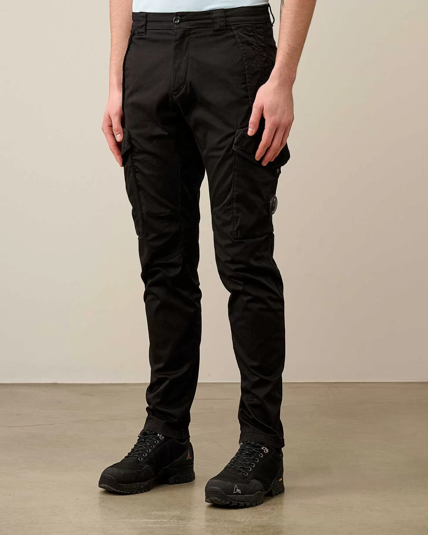 stretch_sateen_ergonomic_lens_utility_pants_2-6.webp Homme C.P. Company Pantalons^Stretch Sateen Ergonomic Lens Utility Pants