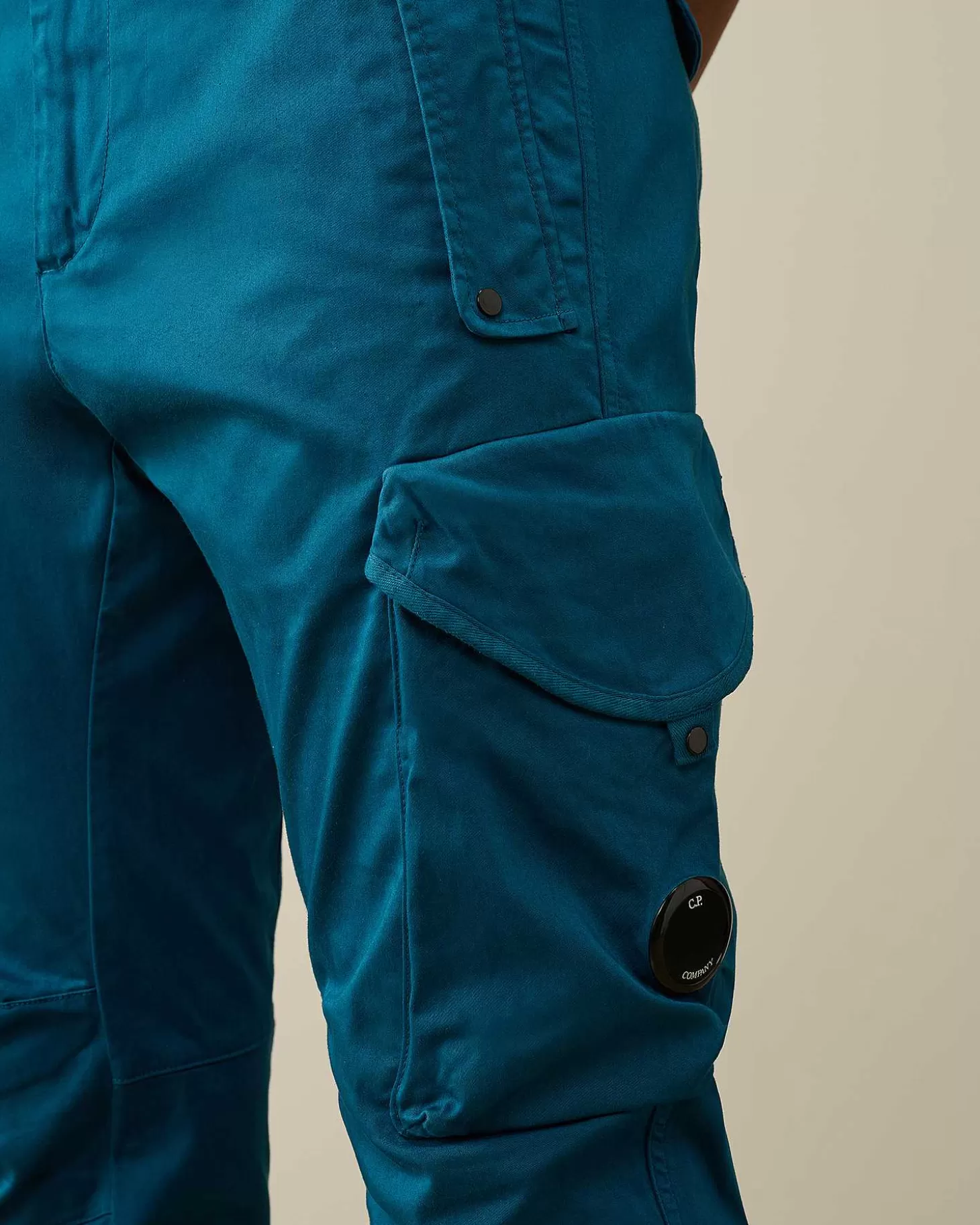 stretch_sateen_ergonomic_lens_utility_pants_4-3.webp Homme C.P. Company Pantalons^Stretch Sateen Ergonomic Lens Utility Pants