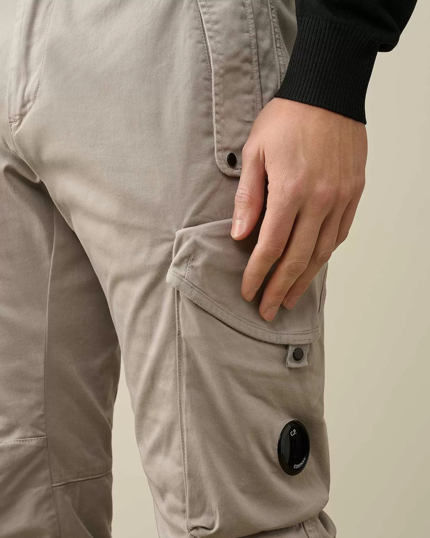 stretch_sateen_ergonomic_lens_utility_pants_4-4.webp Homme C.P. Company Pantalons^Stretch Sateen Ergonomic Lens Utility Pants
