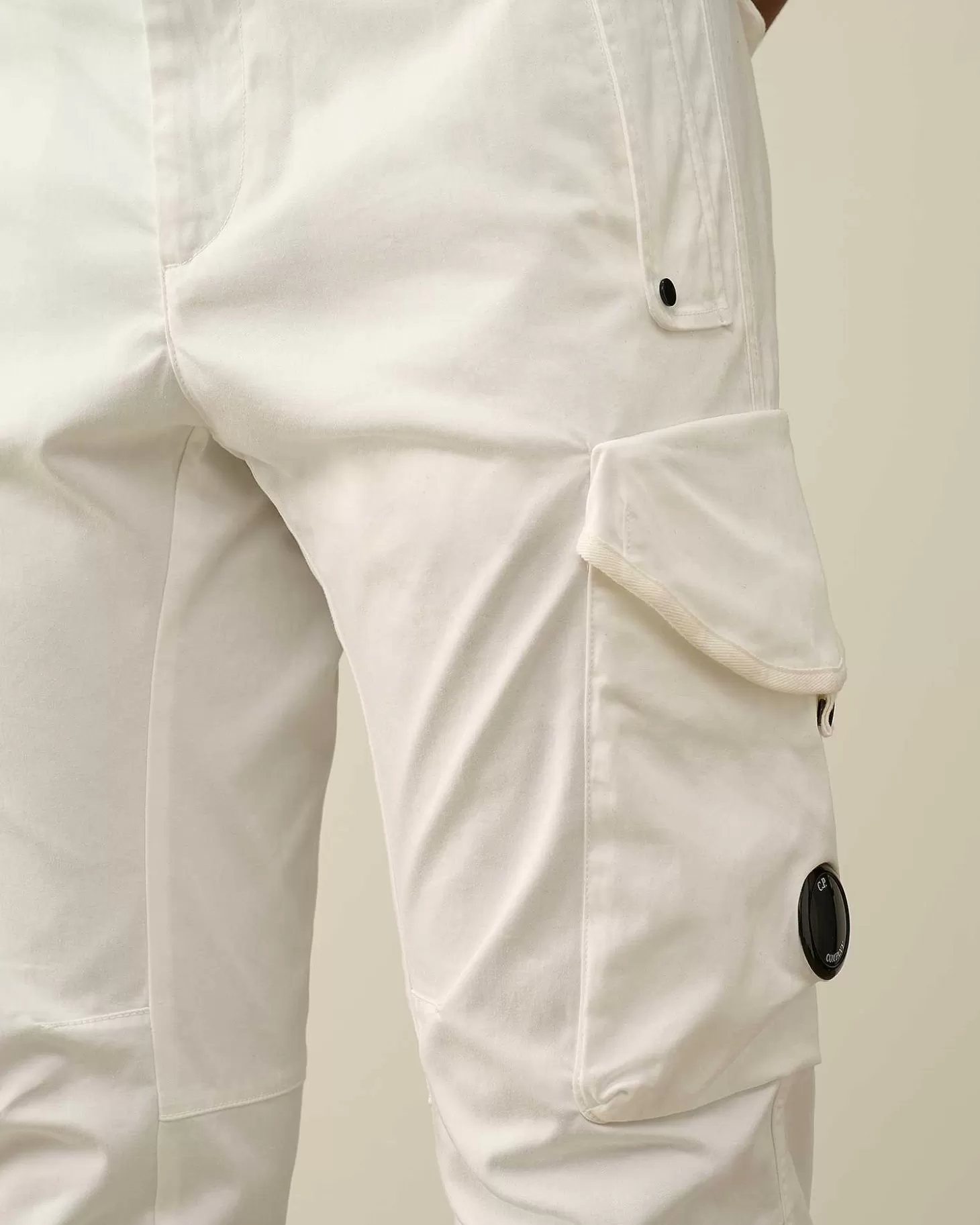 stretch_sateen_ergonomic_lens_utility_pants_4-5.webp Homme C.P. Company Pantalons^Stretch Sateen Ergonomic Lens Utility Pants