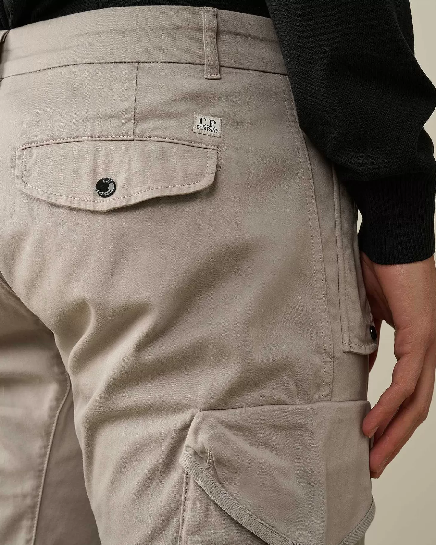 stretch_sateen_ergonomic_lens_utility_pants_5-4.webp Homme C.P. Company Pantalons^Stretch Sateen Ergonomic Lens Utility Pants