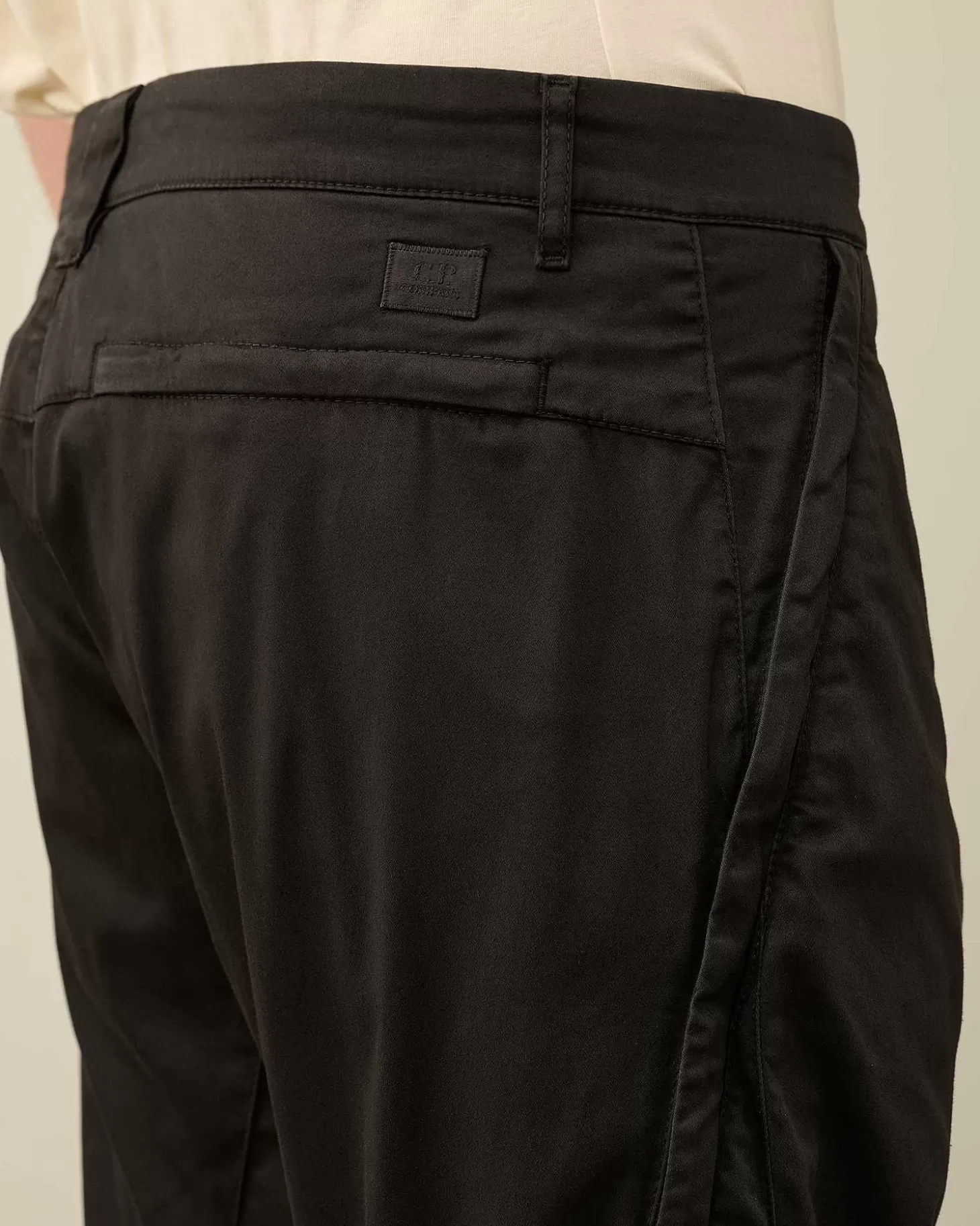 stretch_sateen_ergonomic_pants_4.webp Homme C.P. Company Pantalons^Stretch Sateen Ergonomic Pants