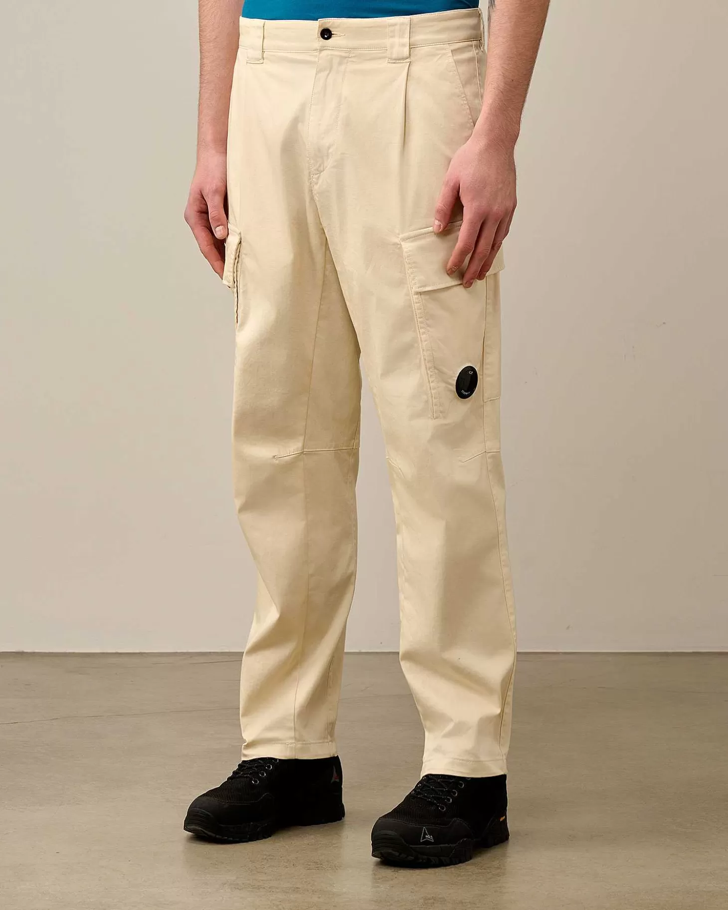 stretch_sateen_loose_cargo_pants_2.webp Homme C.P. Company Pantalons^Stretch Sateen Loose Cargo Pants