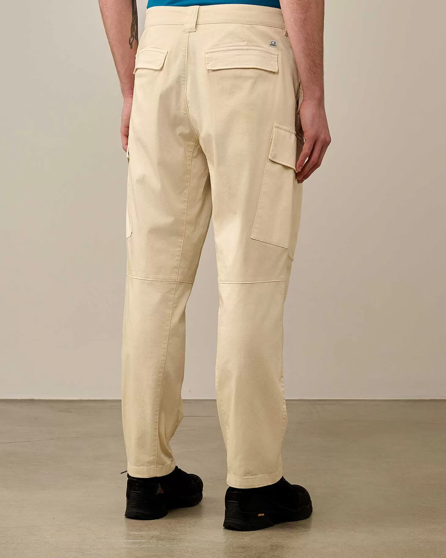 stretch_sateen_loose_cargo_pants_3.webp Homme C.P. Company Pantalons^Stretch Sateen Loose Cargo Pants