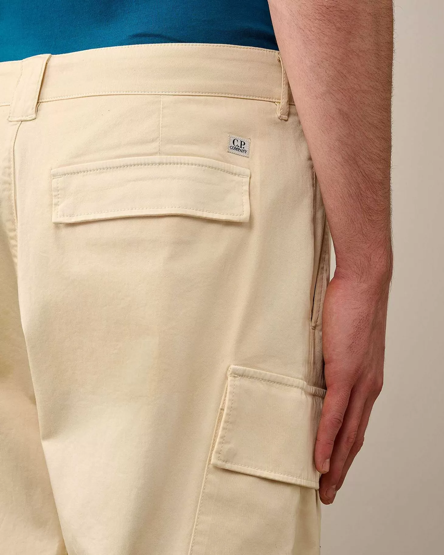 stretch_sateen_loose_cargo_pants_5.webp Homme C.P. Company Pantalons^Stretch Sateen Loose Cargo Pants