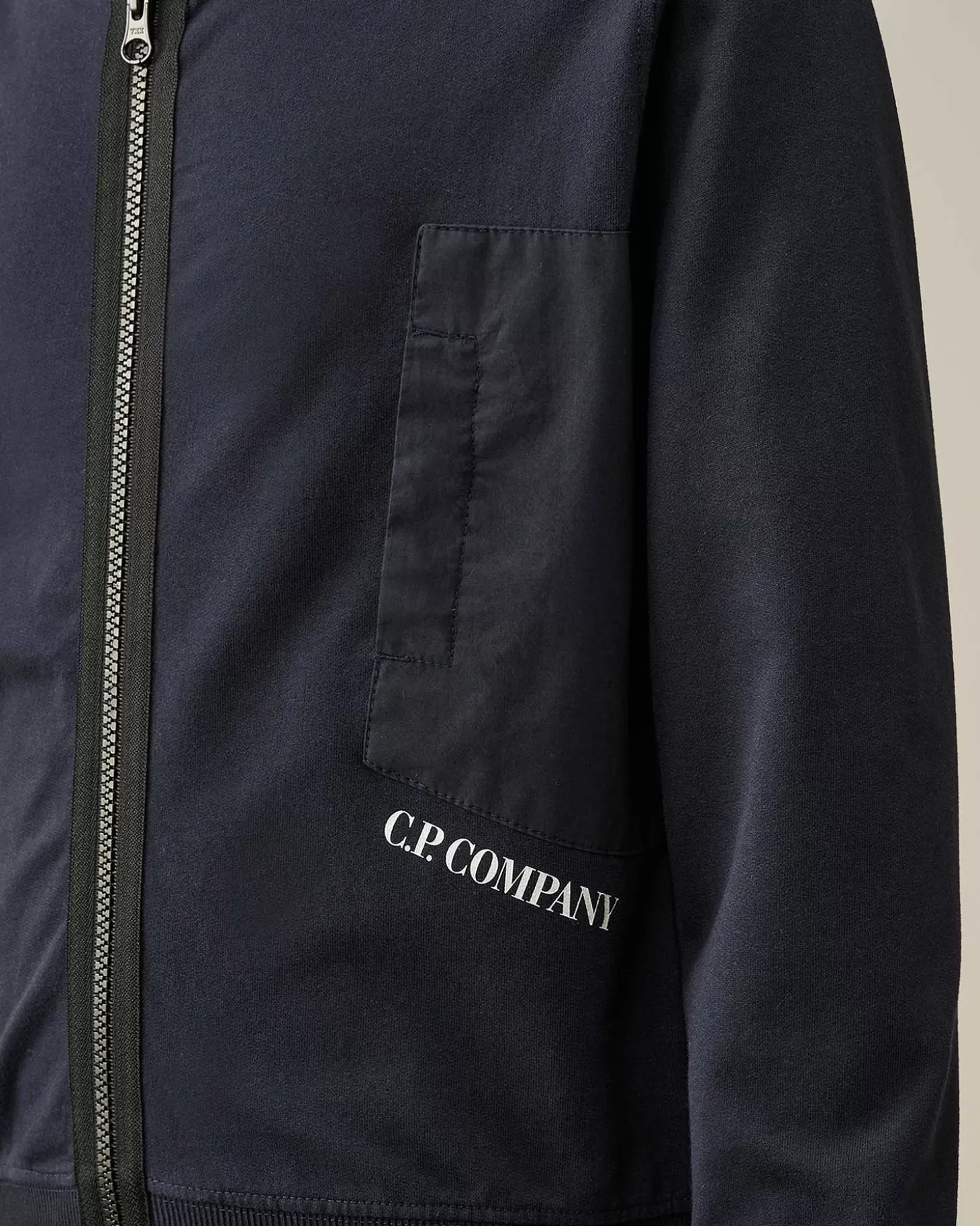 u16_light_fleece_mixed_zipped_hoodie_4.webp Kids C.P. Company Vêtements 4-8 Ans^U16 Light Fleece Mixed Zipped Hoodie